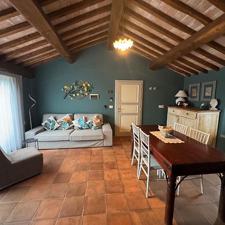 I Capricci Di Merion - Resort & Spa Tuoro sul Trasimeno Luaran gambar
