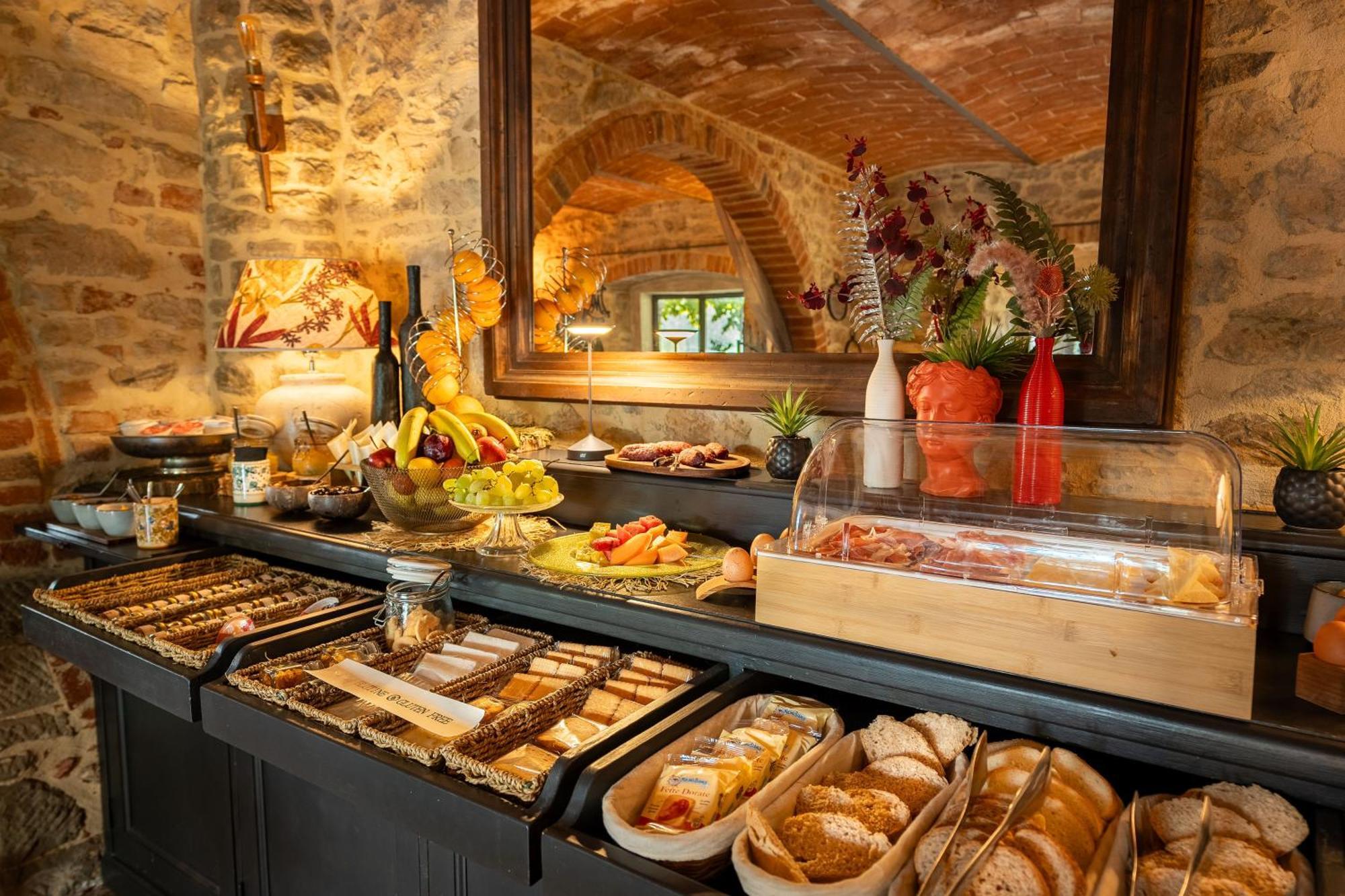 I Capricci Di Merion - Resort & Spa Tuoro sul Trasimeno Luaran gambar